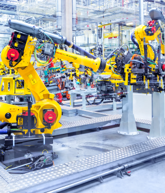 Robotické linky s obráběcími CNC stroji